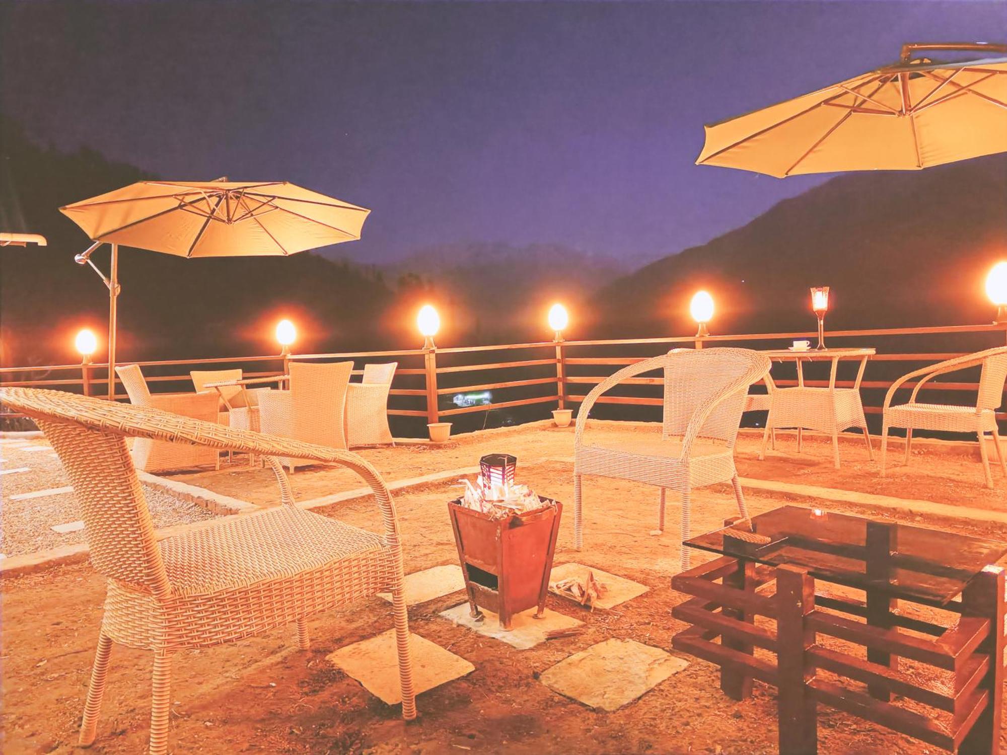 Trimounts-A Boutique Hotel & Wellnes Center In Tirthan Valley Banjār 외부 사진
